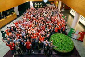 Beispielbild Gruppenfoto Teamfoto Coca-Cola Berlin